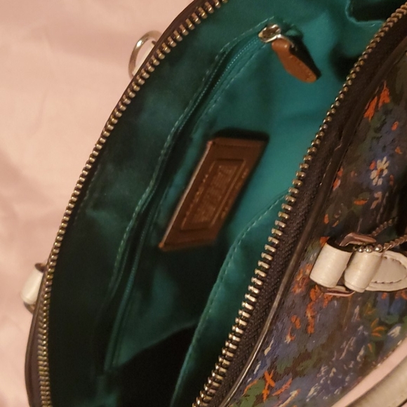 Coach purse - Picture 2 of 5